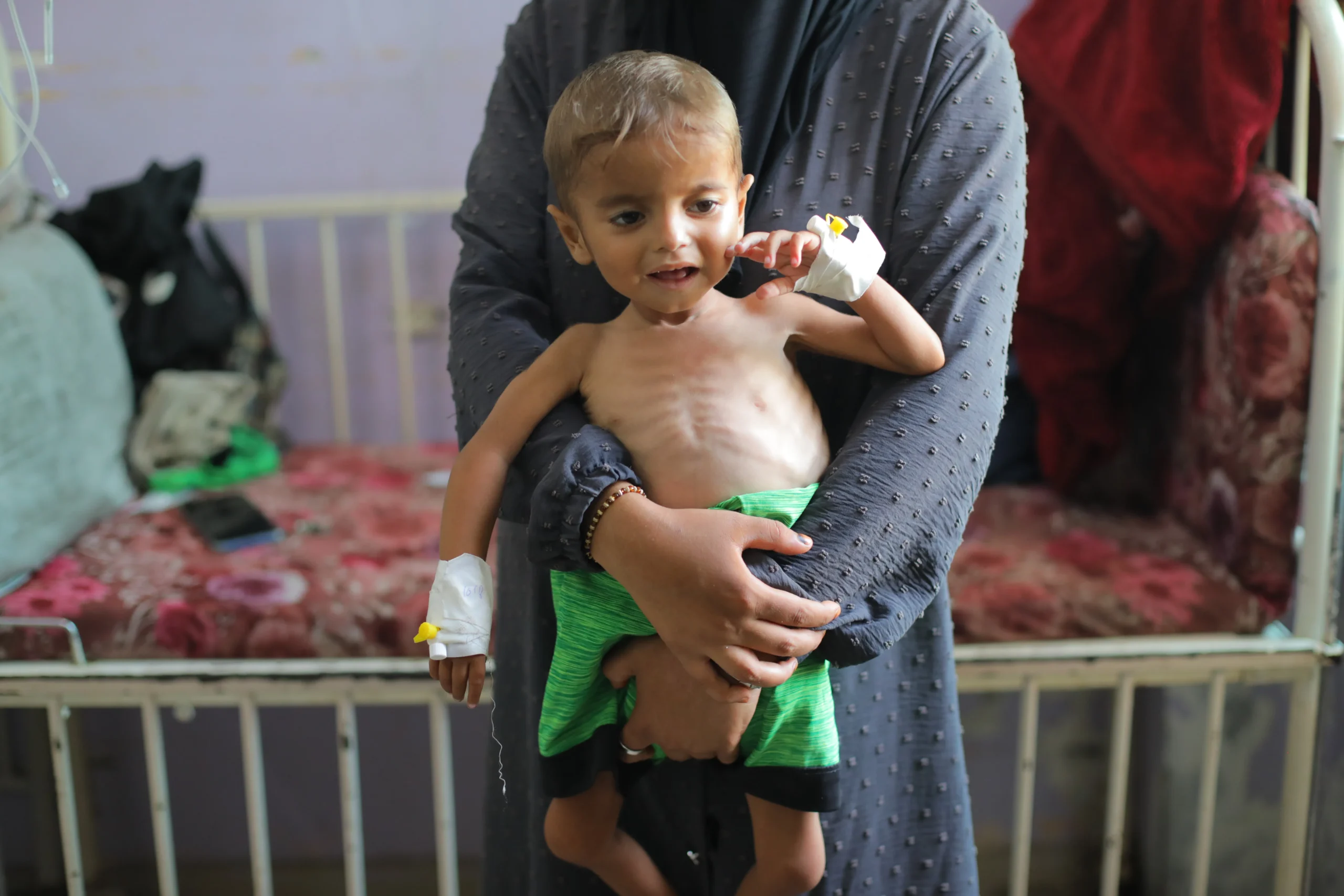 Co najmniej 132 000 dzieci poniżej piątego roku życia będzie zagrożonych śmiercią z powodu ostrego niedożywienia do czerwca 2026 r. [Foto: Hassan Jedi/Agencja Anadolu]