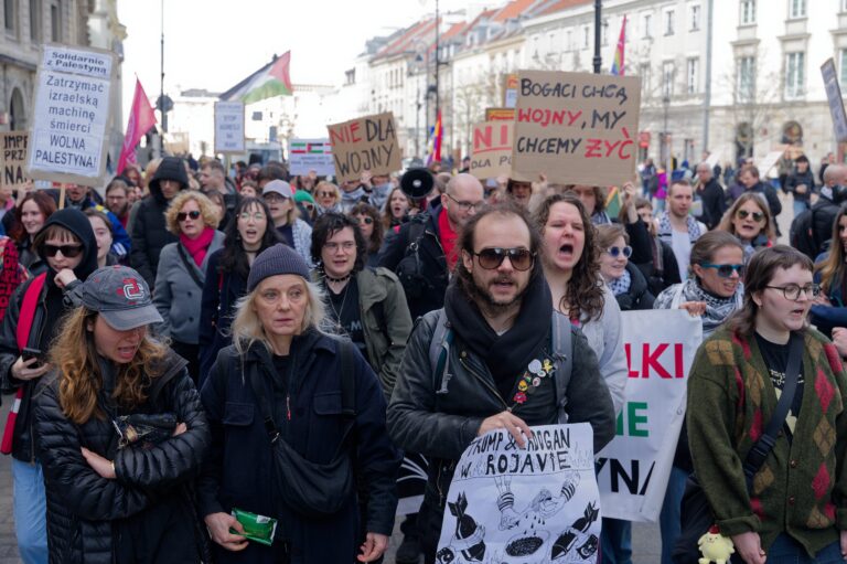 21.03.2026 - Warszawa, demonstracja: "Wasze zbrodnie - nasze koszta". Foto: Łukasz Wójcik